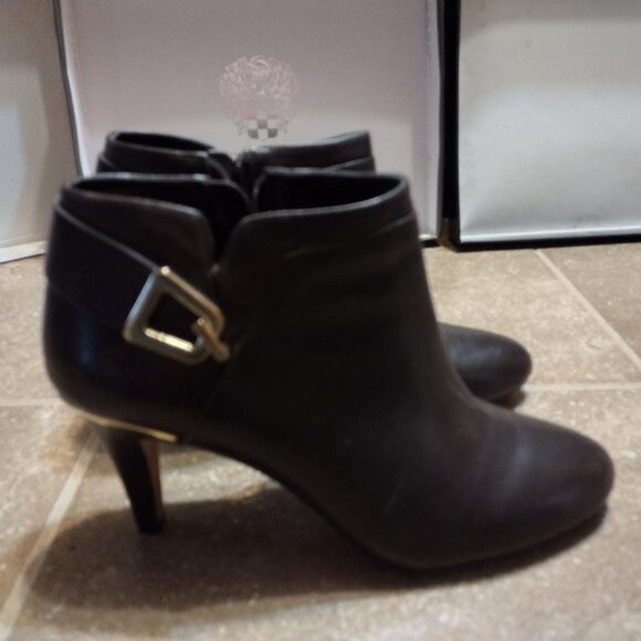 Cute booties - Picture 7 of 8